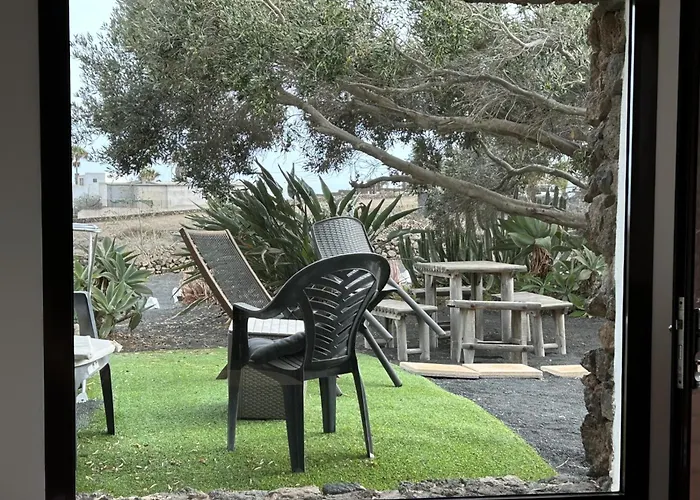 Casa La Tahonilla * 蒂亚斯